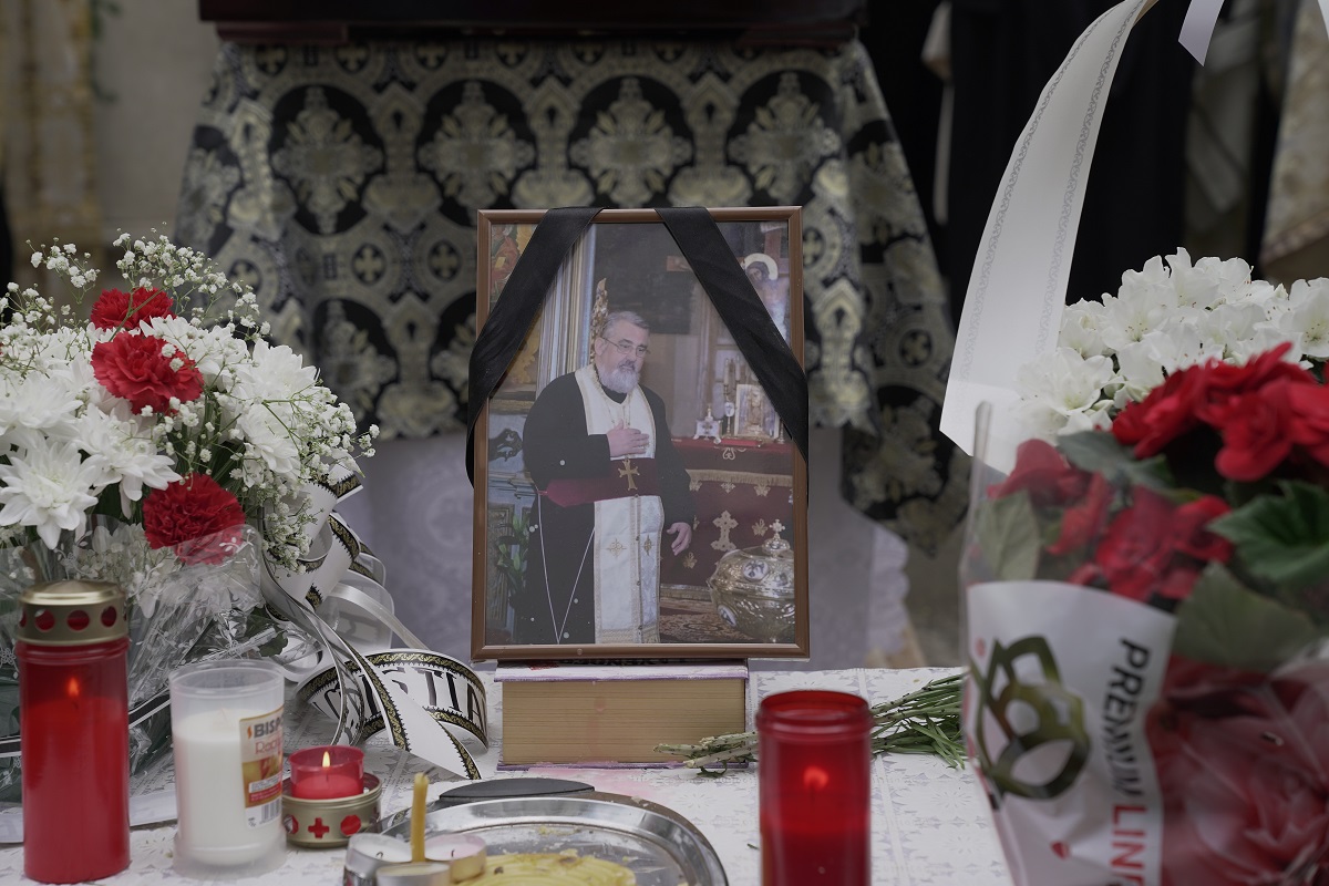 Părintele Dumitru Nechifor, înmormântat la biserica unde și-a dedicat jumătate din viață