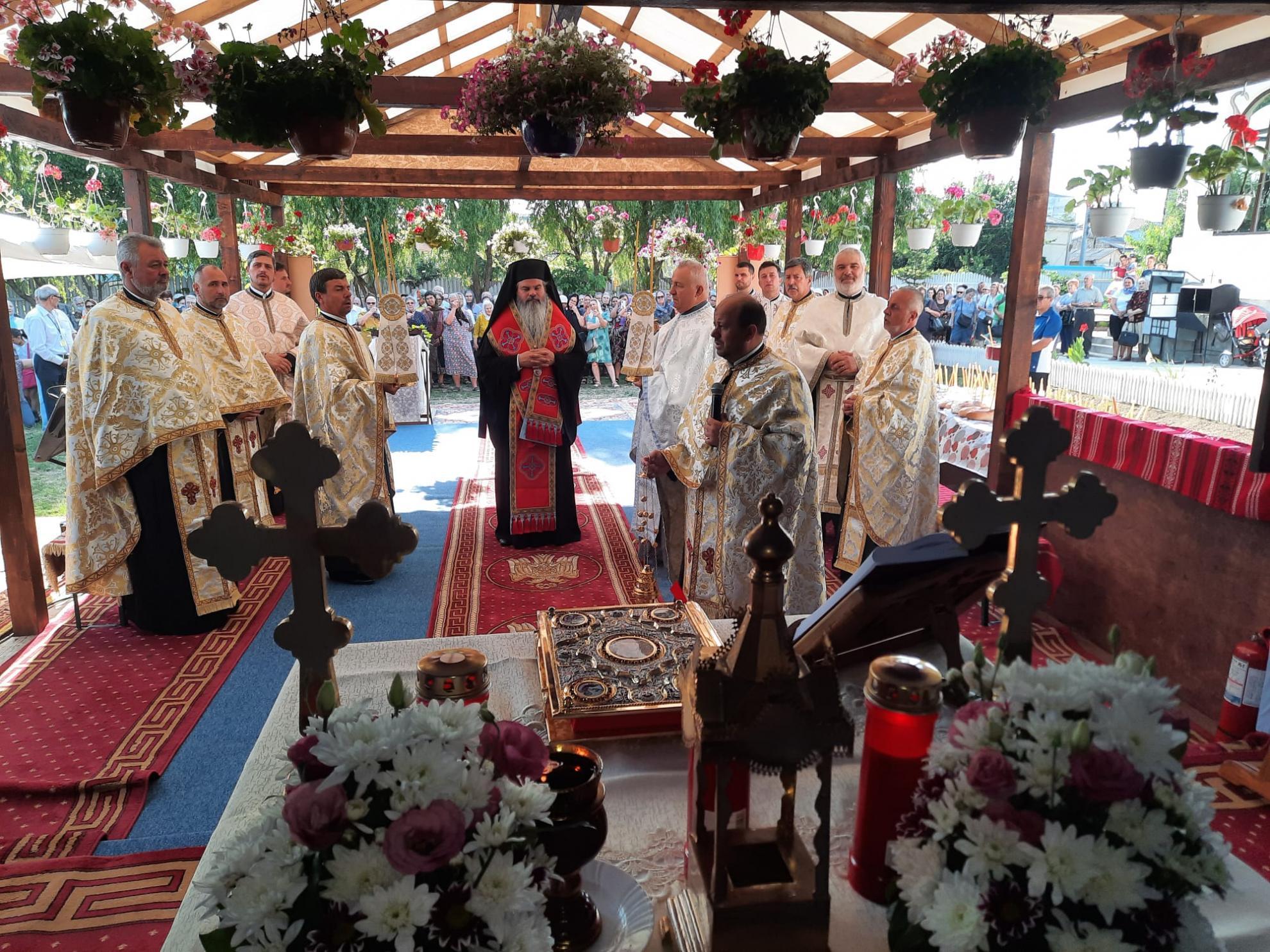 PS Ignatie: „Sfântul Pantelimon a preferat să își dea viața decât să renunțe la marele adevăr al inimii lui”