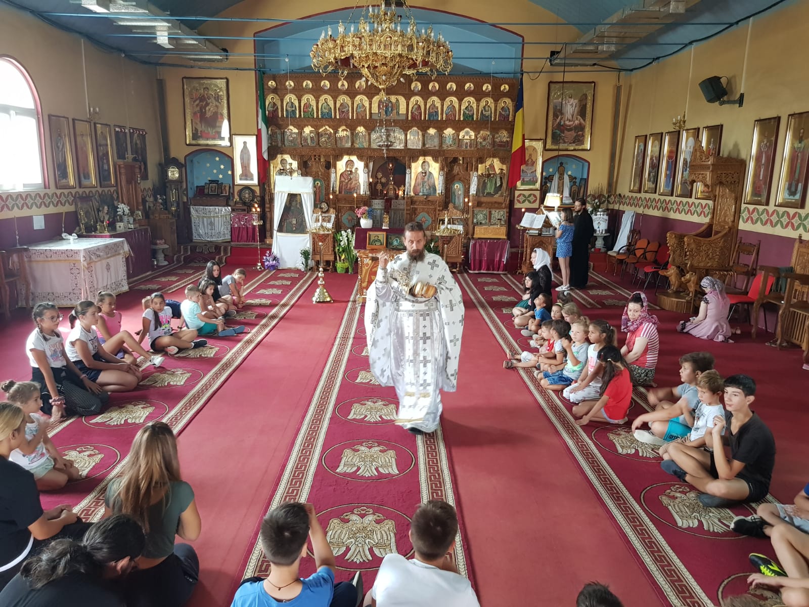 „Creativitate prin artă și tradiție românească”: a V-a ediție a școlii de vară de la Rignano Flaminio „Creativitate prin artă și tradiție românească”: a V-a ediție a școlii de vară de la Rignano Flaminio