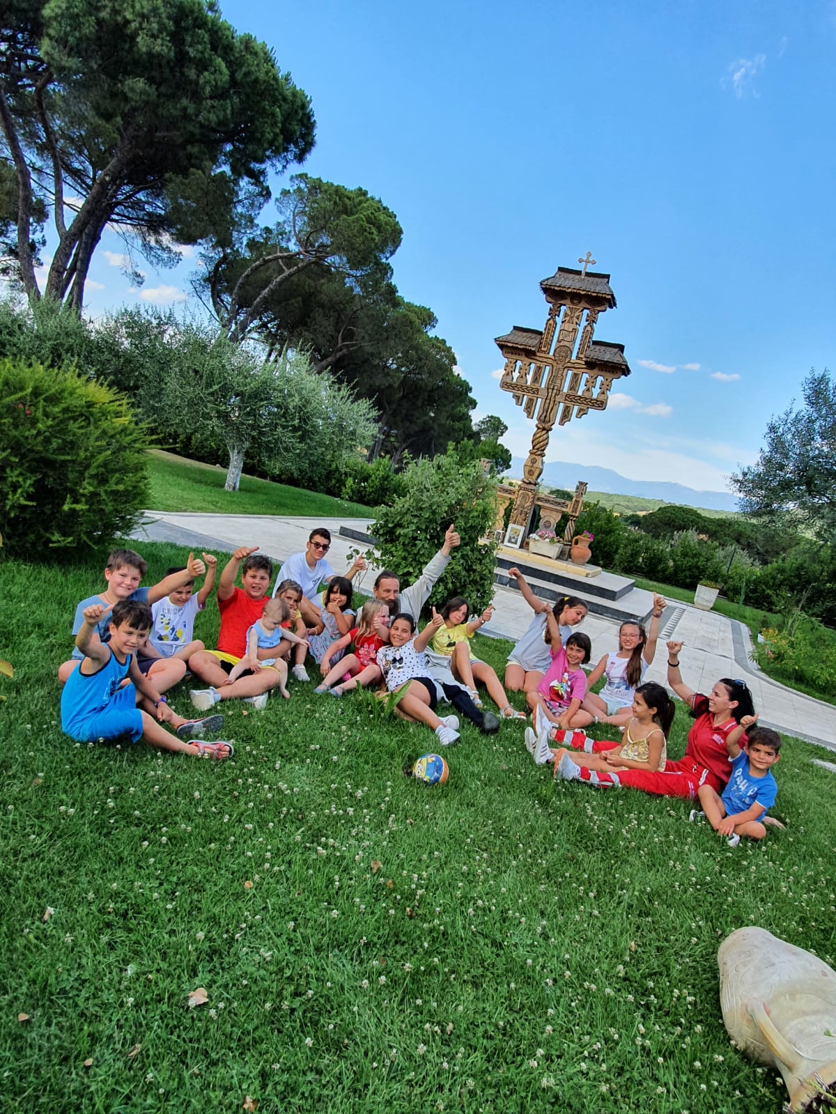 „Creativitate prin artă și tradiție românească”: a V-a ediție a școlii de vară de la Rignano Flaminio „Creativitate prin artă și tradiție românească”: a V-a ediție a școlii de vară de la Rignano Flaminio