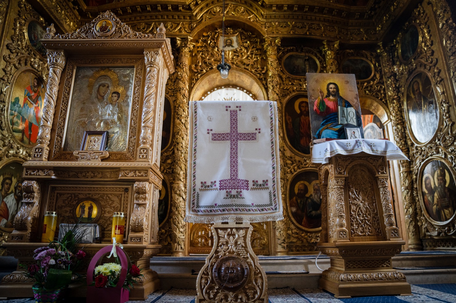 Sfântul Tămăduitor Pantelimon, cinstit de credincioșii Parohiei Aroneanu