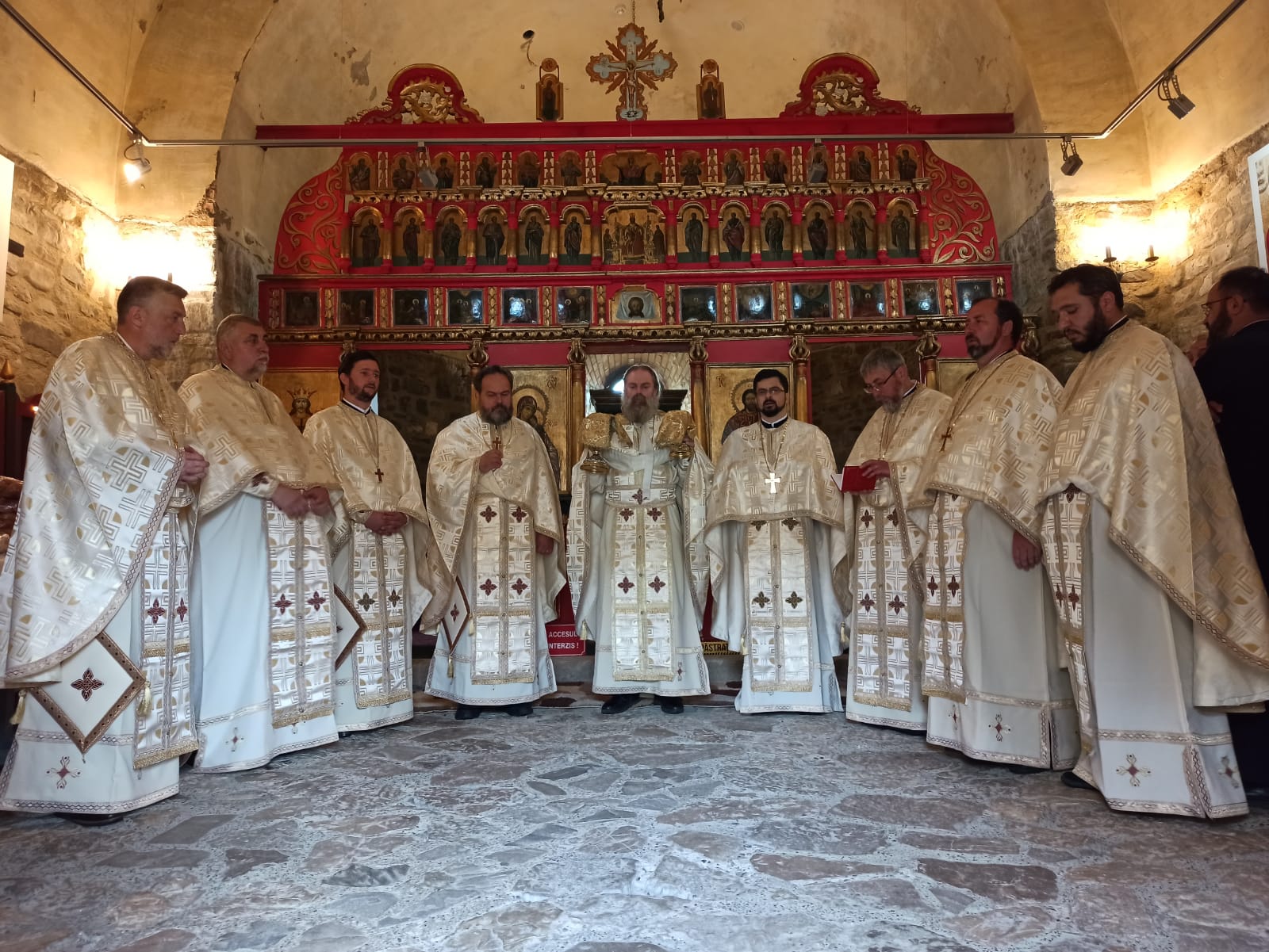 Sfântă Liturghie în paraclisul voievodal, în cadrul „Zilelor Cetății Neamț”