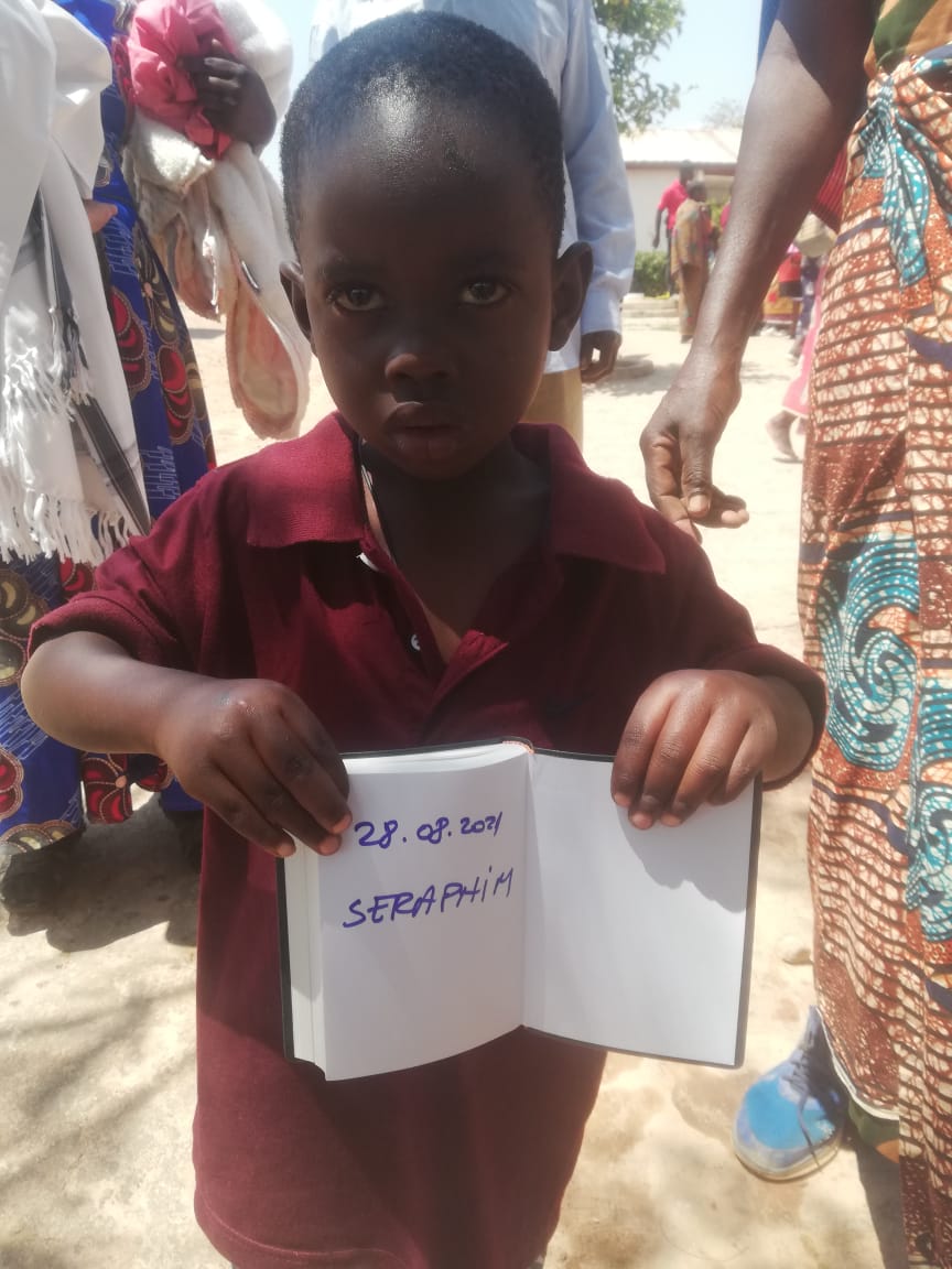 106 noi botezuri la Centrul Misionar Ortodox din Kidamali