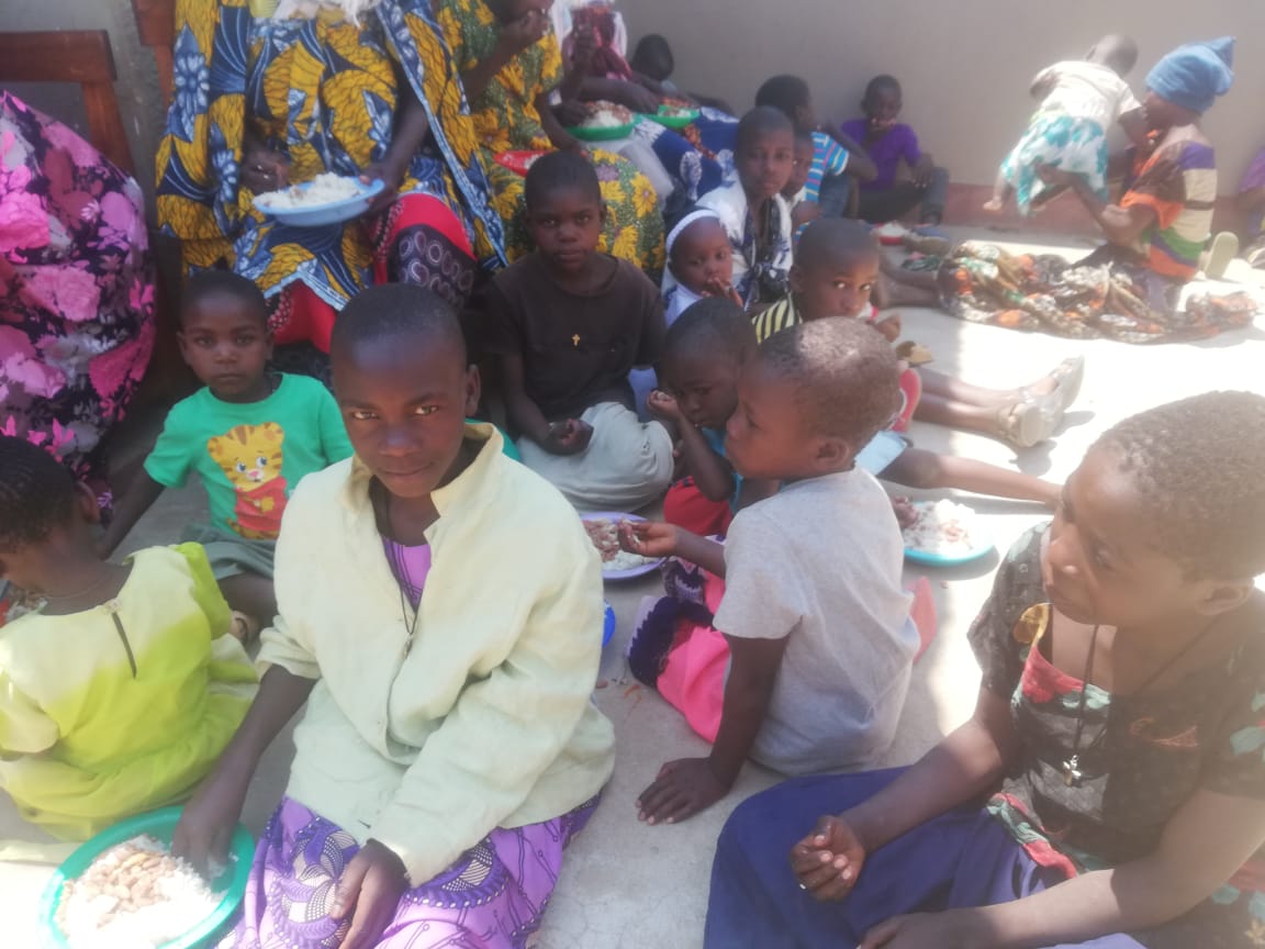 106 noi botezuri la Centrul Misionar Ortodox din Kidamali