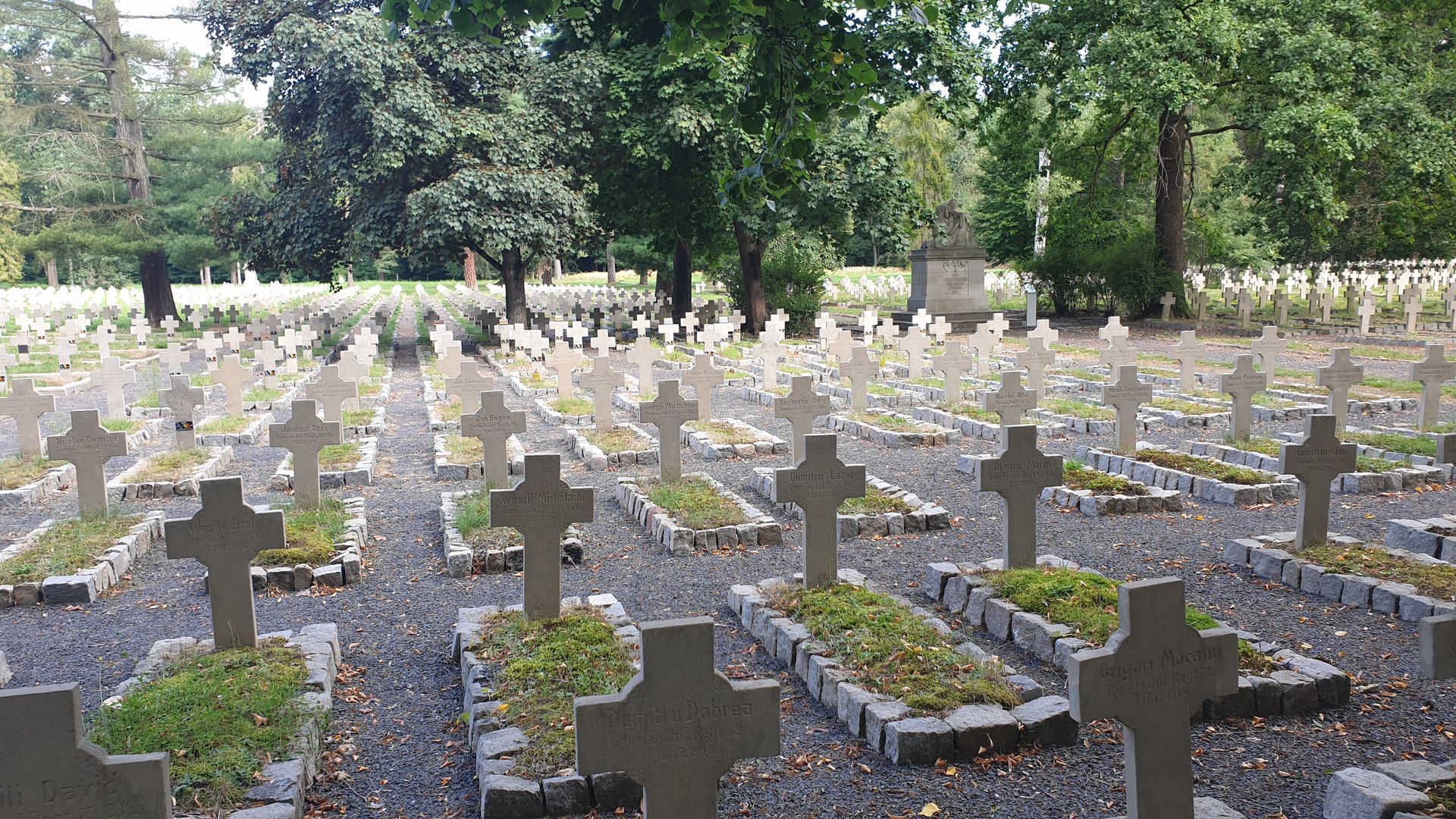 Memorialul Național din Łambinowice – morminte ale soldaților români în Polonia (I)