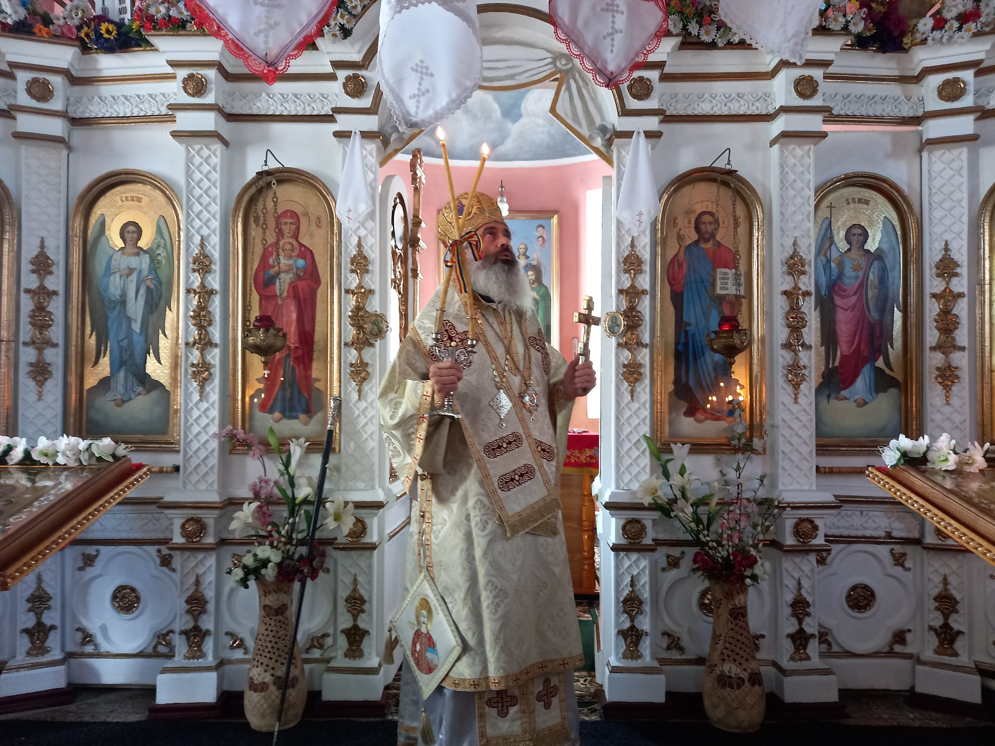 PS Antonie: „Indiferent care este boala, vindecarea vine de la Dumnezeu”