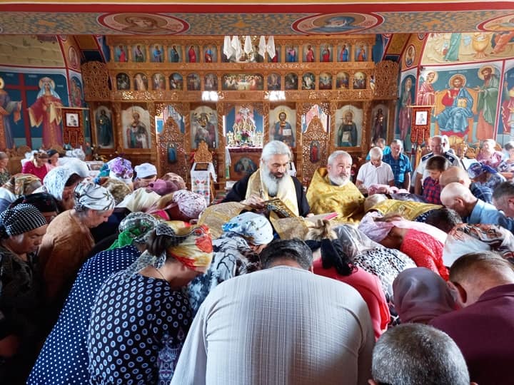 Slujire arhierească în Parohia Chetrosu