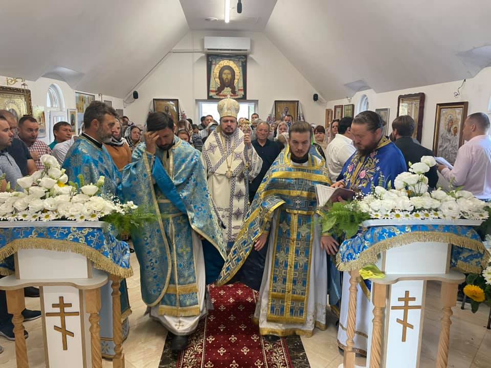 O copie a icoanei Maicii Domnului „Axioniţa”, în Parohia Stăuceni, Protopopiatul Chişinău