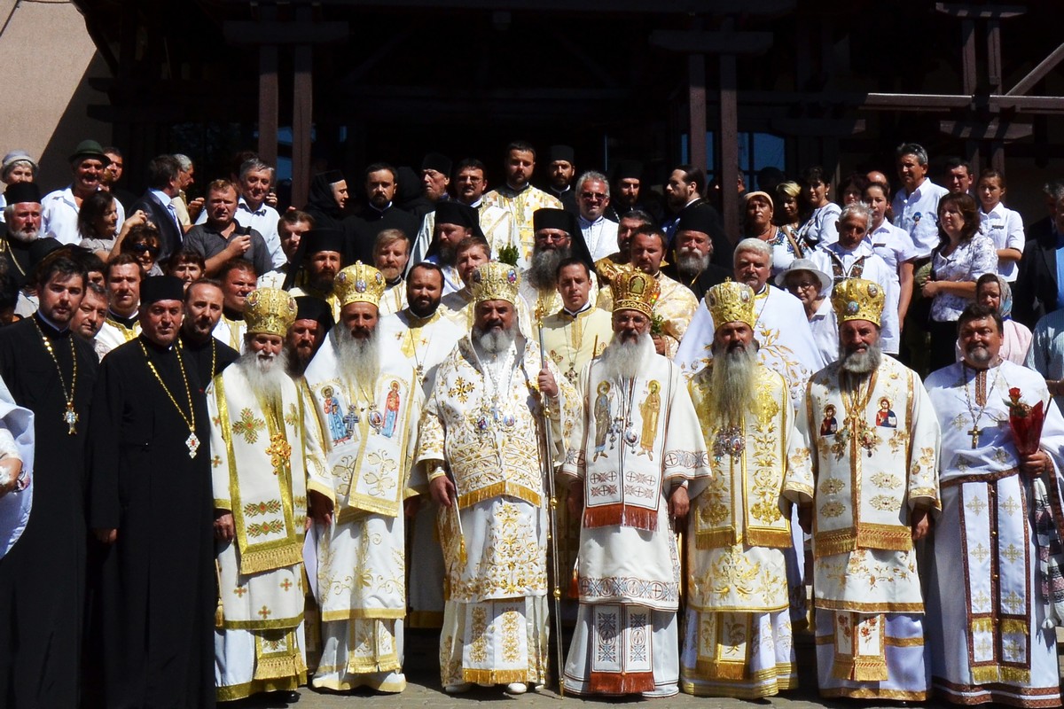 Zece ani de la sfinţirea Catedralei Ortodoxe din Gura Humorului