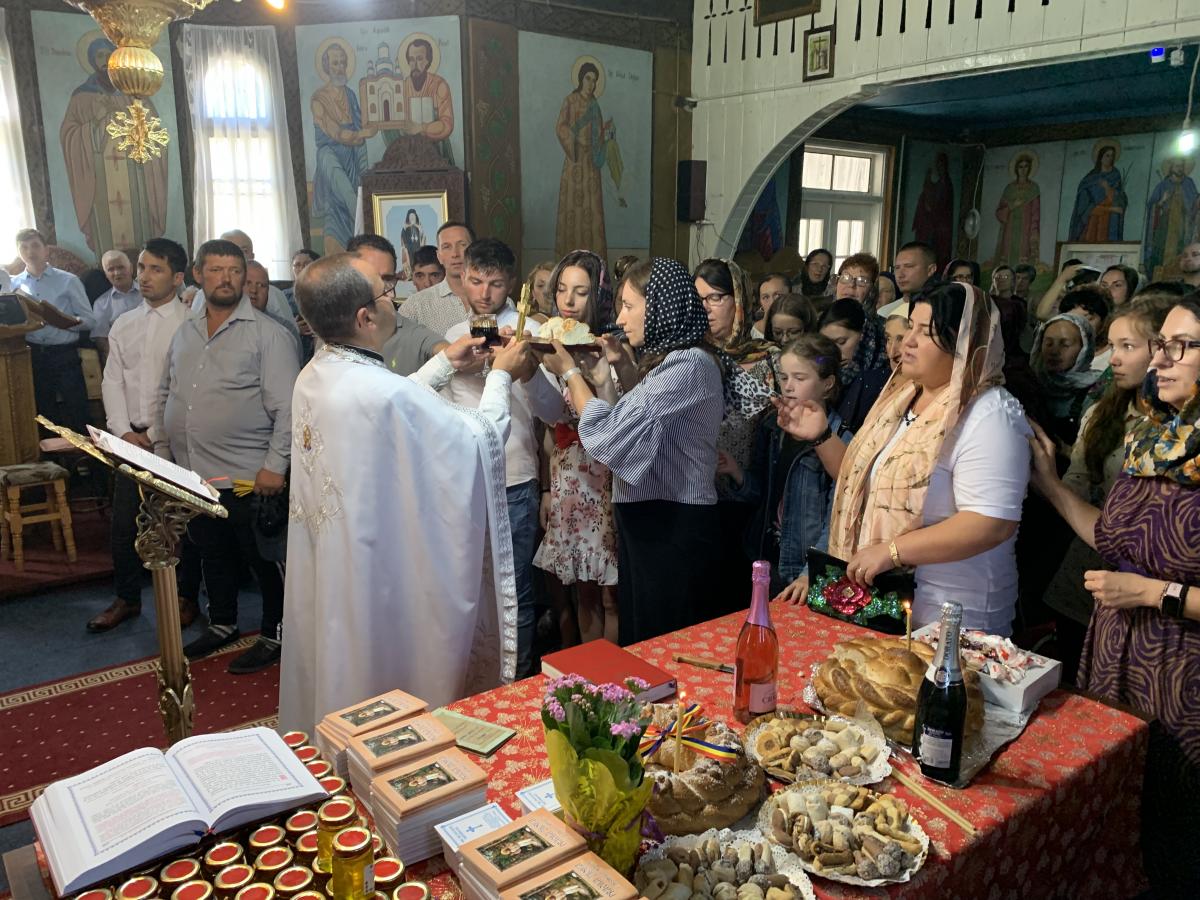 „Ziua fiilor satului”, în Parohia Cernu