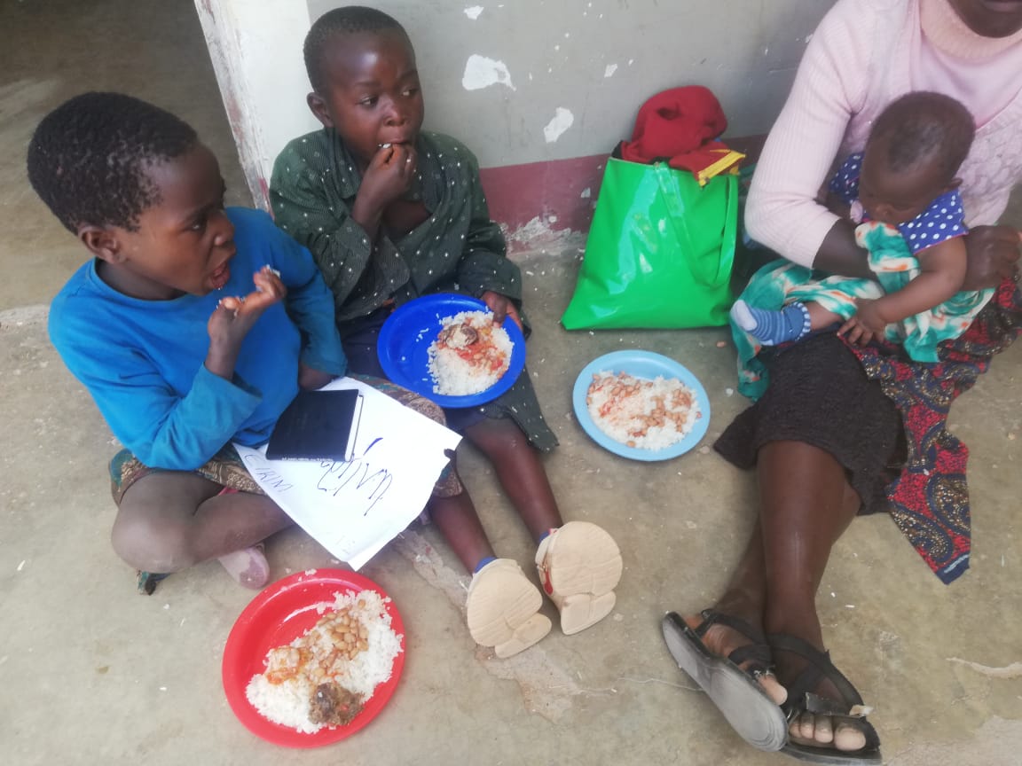 70 de botezuri azi la Centrul Misionar din Kidamali