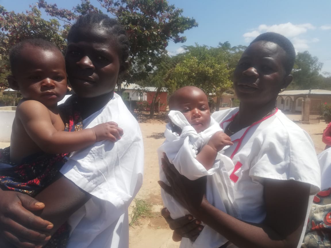 70 de botezuri azi la Centrul Misionar din Kidamali