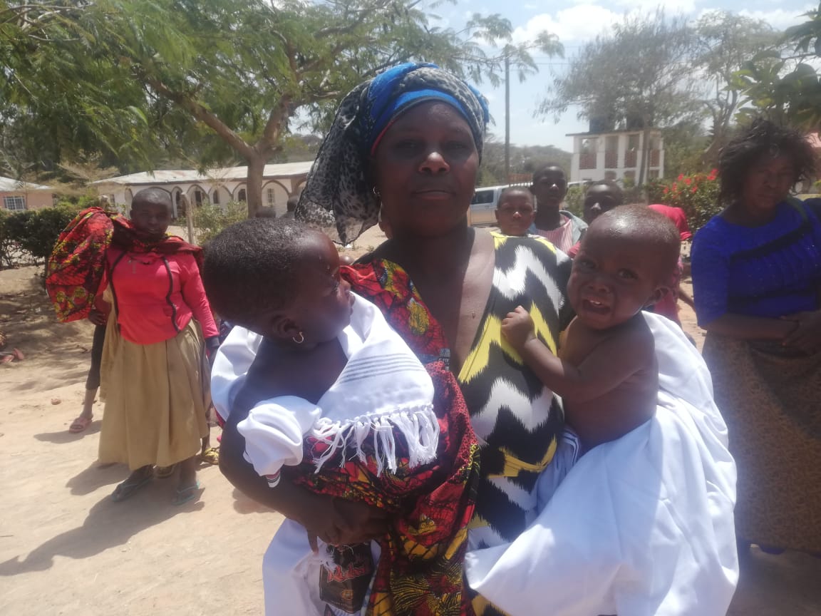 70 de botezuri azi la Centrul Misionar din Kidamali