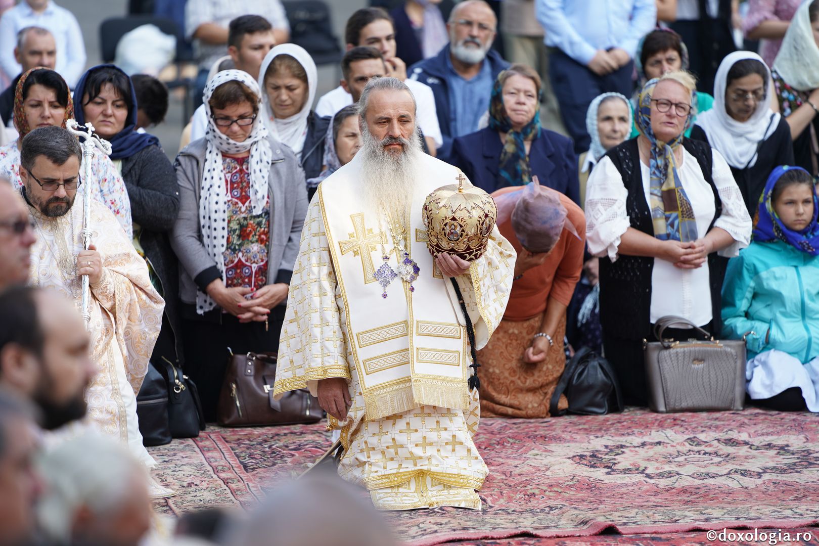 Hram la biserica Seminarului de la Mănăstirea Neamţ. IPS Teofan: „Sfinții sunt coloana de rezistență de care trebuie să ne ținem în fața ispitelor”