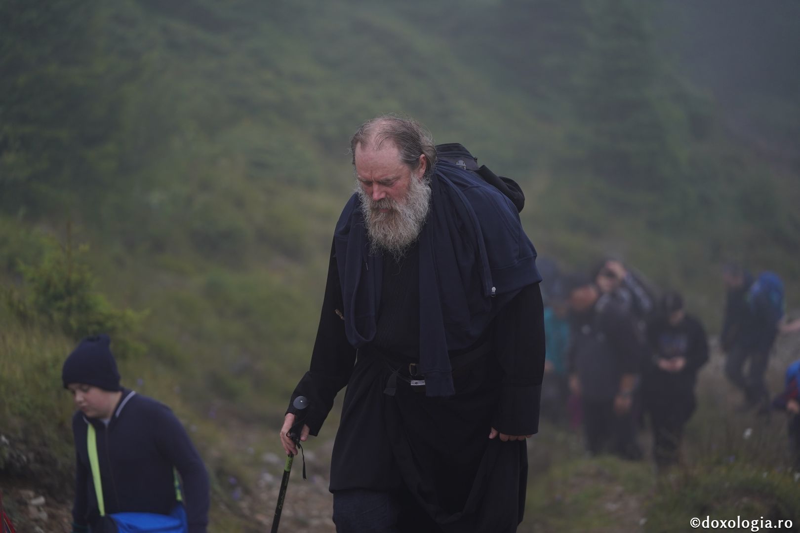 Foto: Lucian Ducan Hramul Mănăstirii Ceahlău: Sute de credincioși s-au rugat alături de IPS Părinte Teofan și PS Macarie la cota 1800