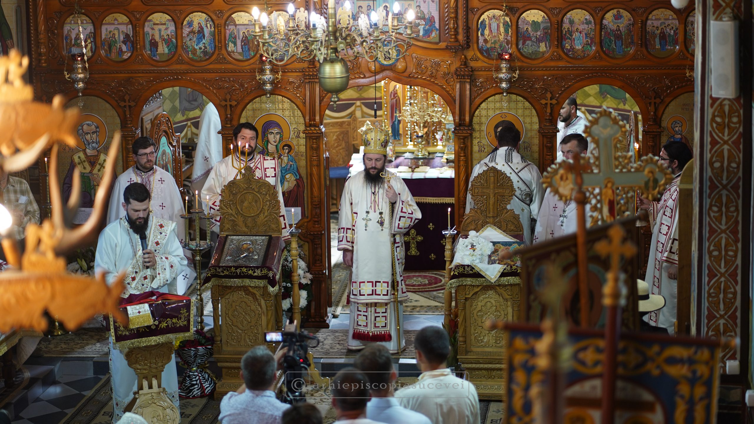 Binecuvântare arhierească pentru credincioșii Parohiei „Sfinții Apostoli Petru și Pavel” – Boureni, Gura Humorului