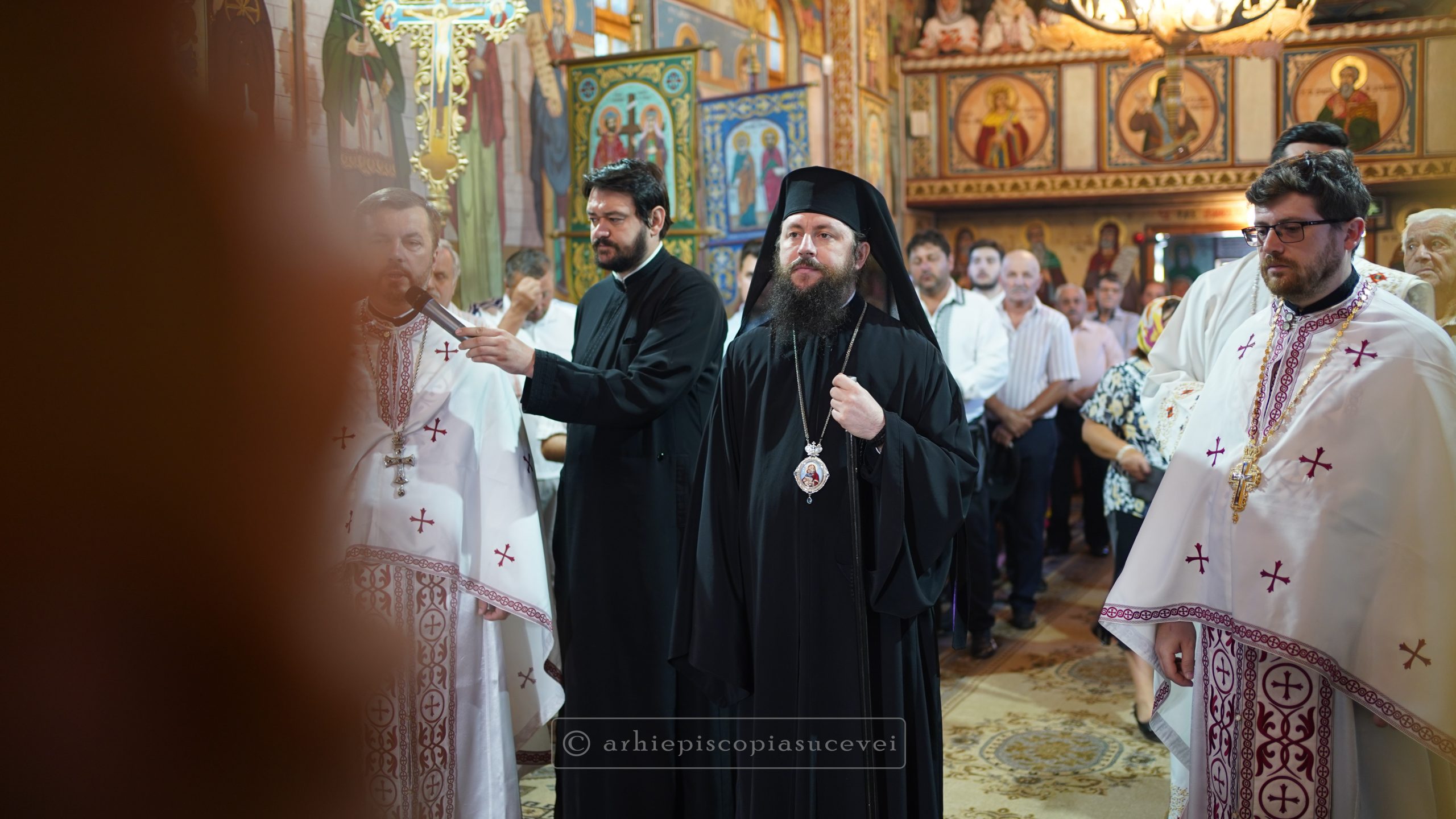 Binecuvântare arhierească pentru credincioșii Parohiei „Sfinții Apostoli Petru și Pavel” – Boureni, Gura Humorului