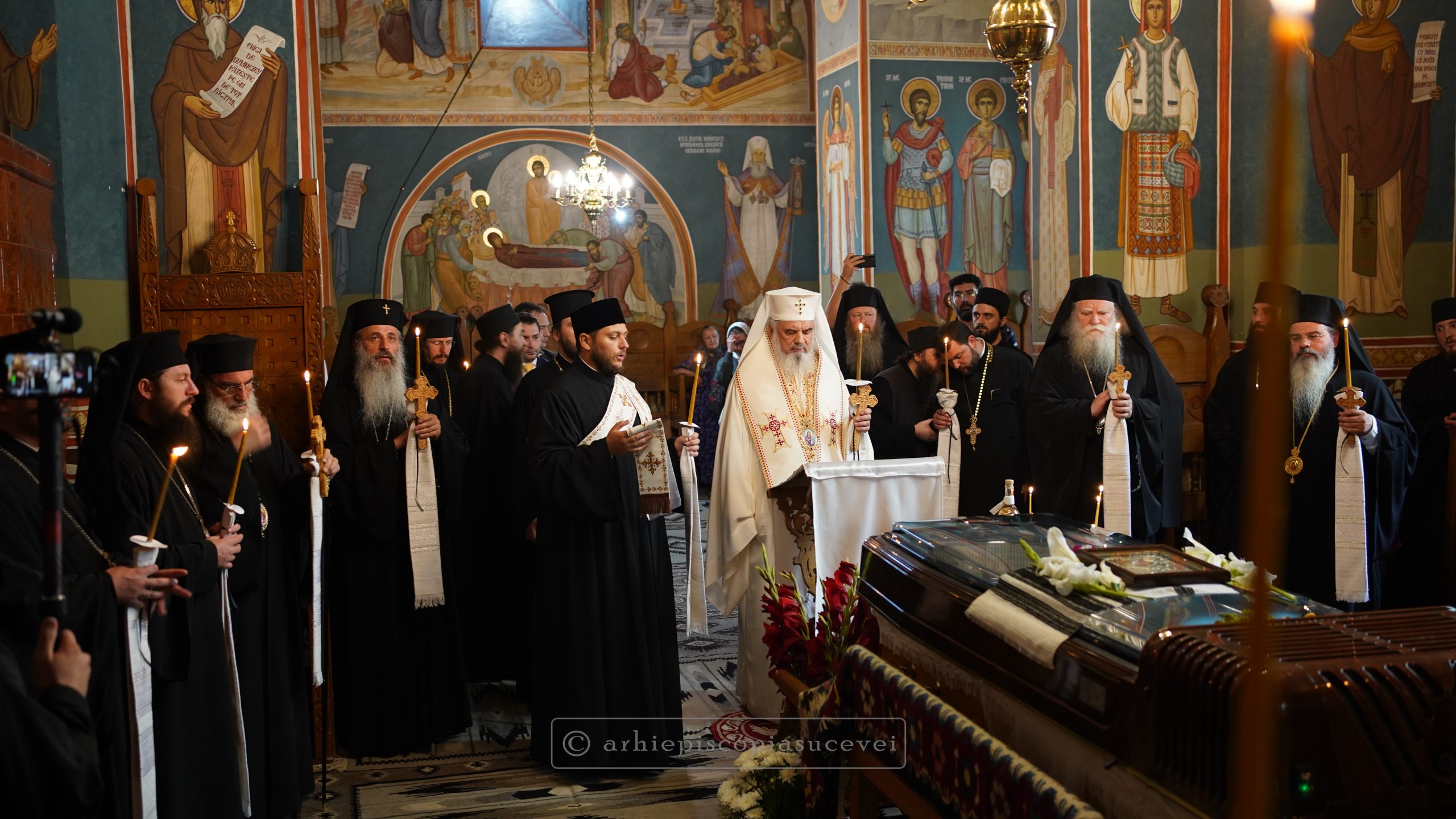 Mesaj la trecerea în veșnicie a robului lui Dumnezeu Vasile Velnic, tatăl starețului Mănăstirii Putna