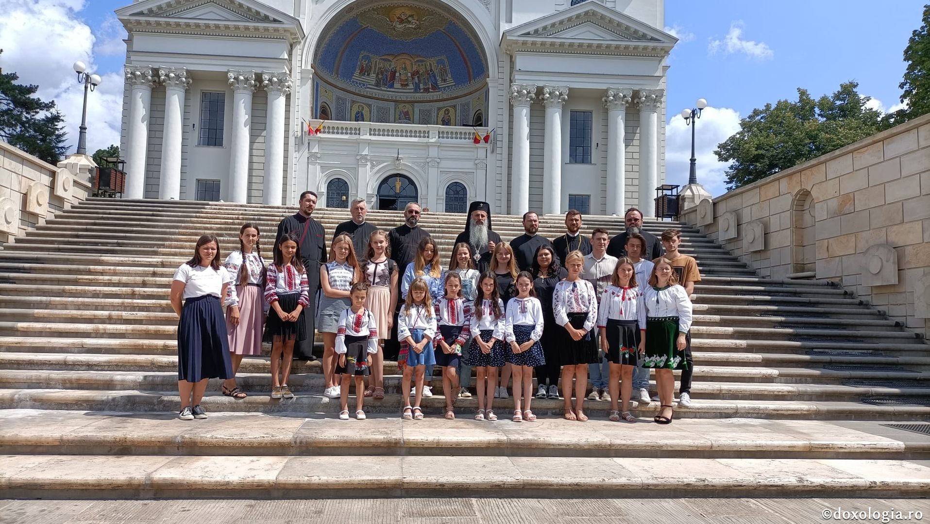 Iași: Premierea la nivel eparhial a câștigătorilor Concursului Național Catehetic „Biserica–familia românilor de pretutindeni”