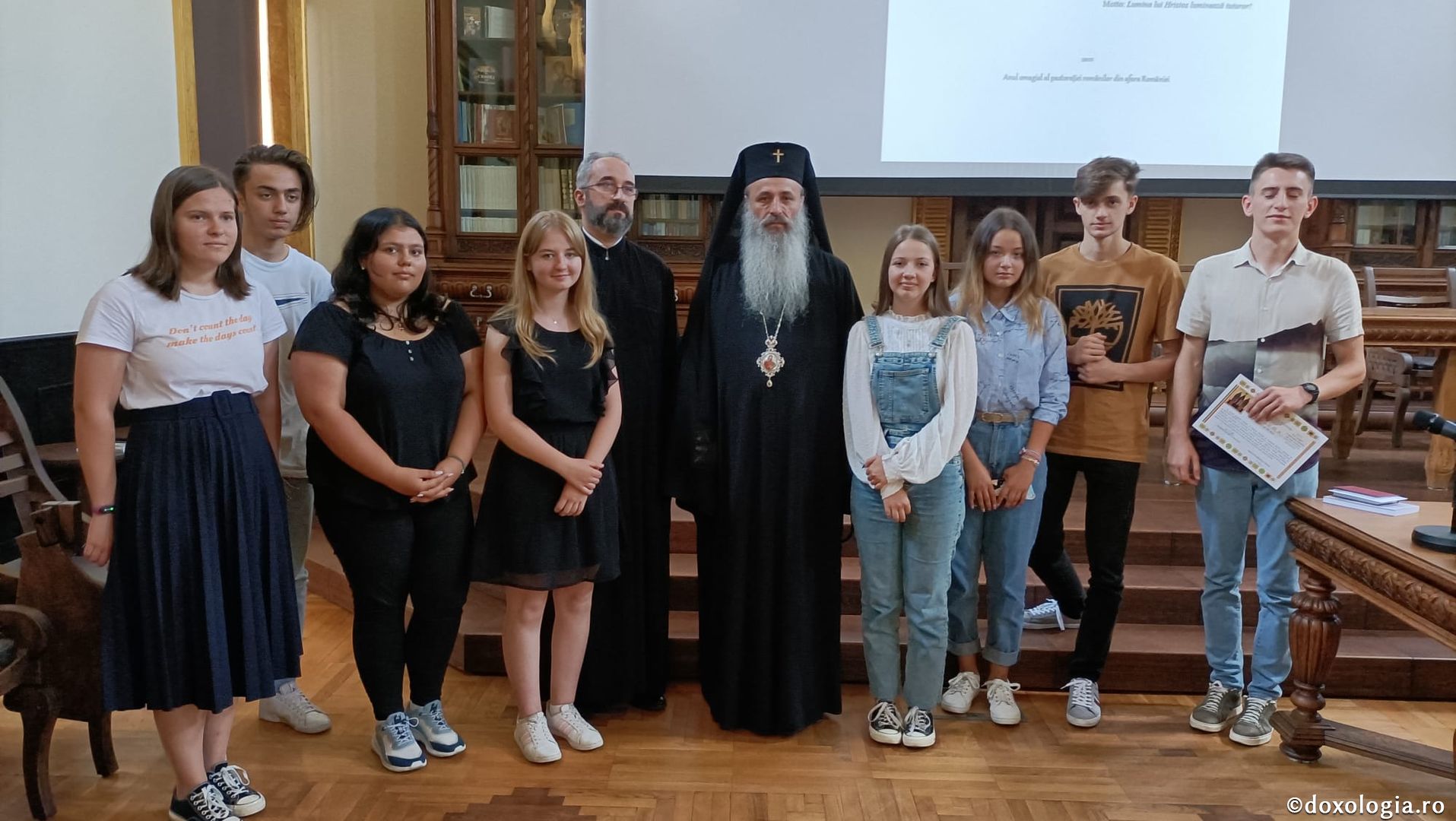 Iași: Premierea la nivel eparhial a câștigătorilor Concursului Național Catehetic „Biserica–familia românilor de pretutindeni”