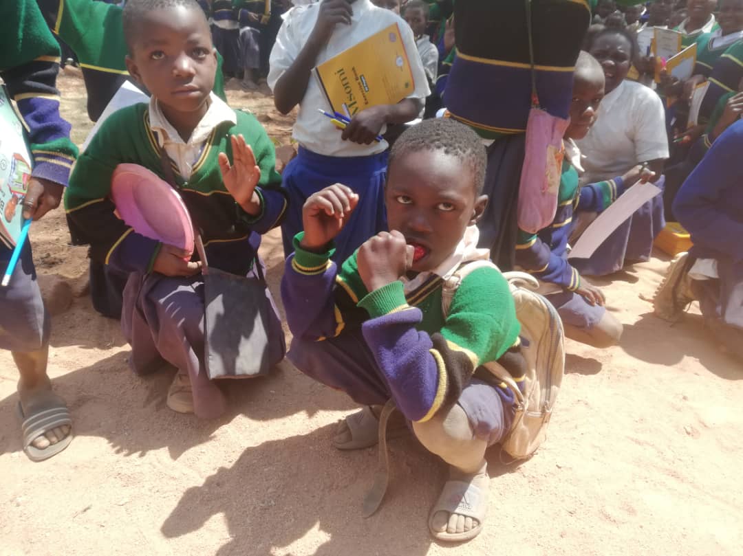 Daruri la început de an şcolar