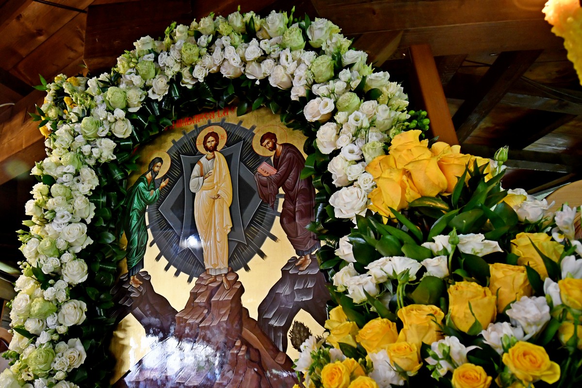 Liturghie arhierească la hramul Mănăstirii Nechit