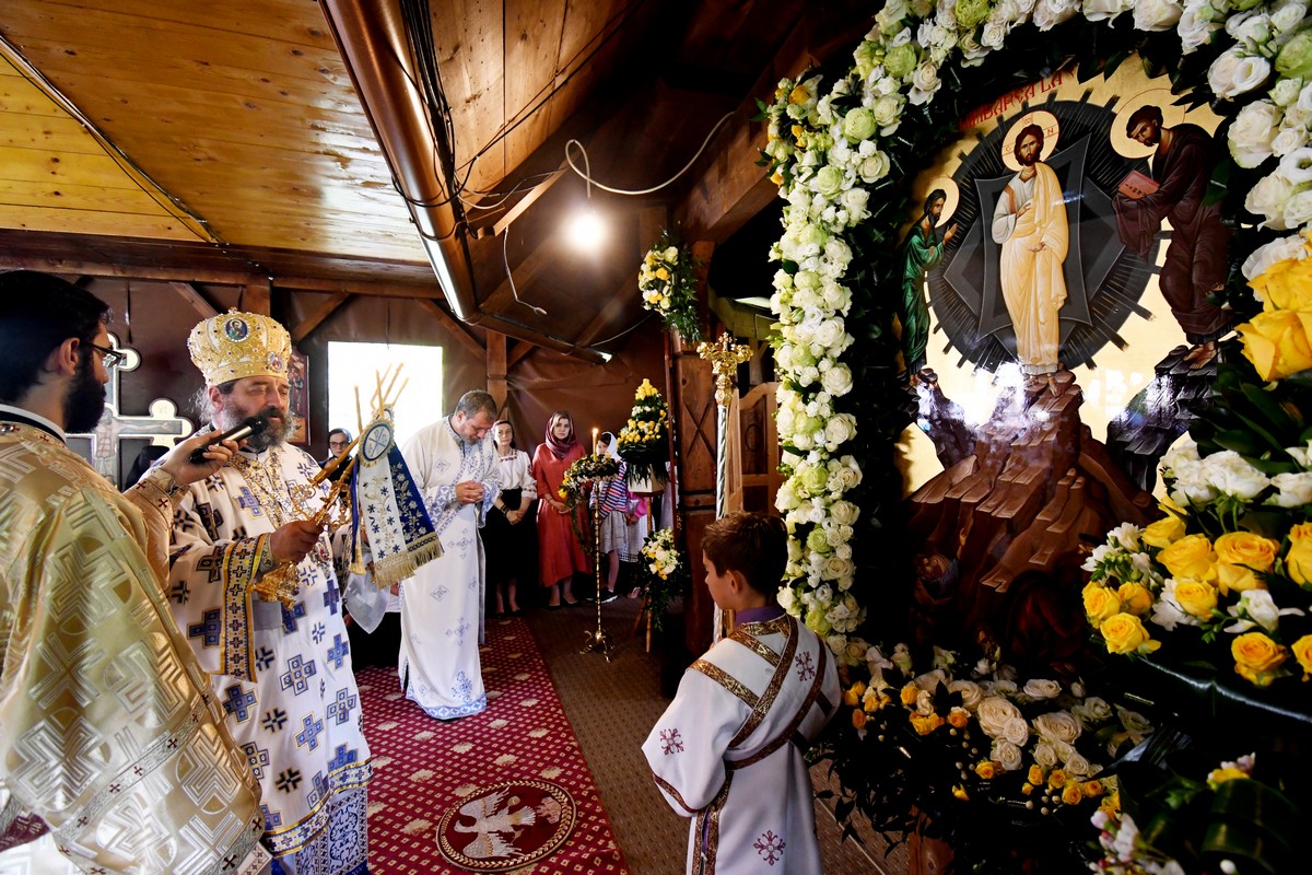 Liturghie arhierească la hramul Mănăstirii Nechit
