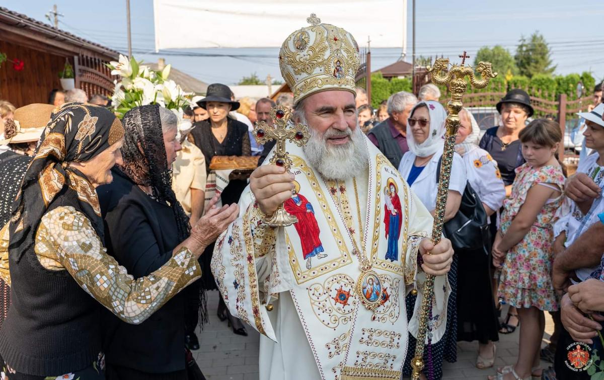 Biserica Parohiei Gârlenii de Sus, resfinţită de către IPS Ioachim
