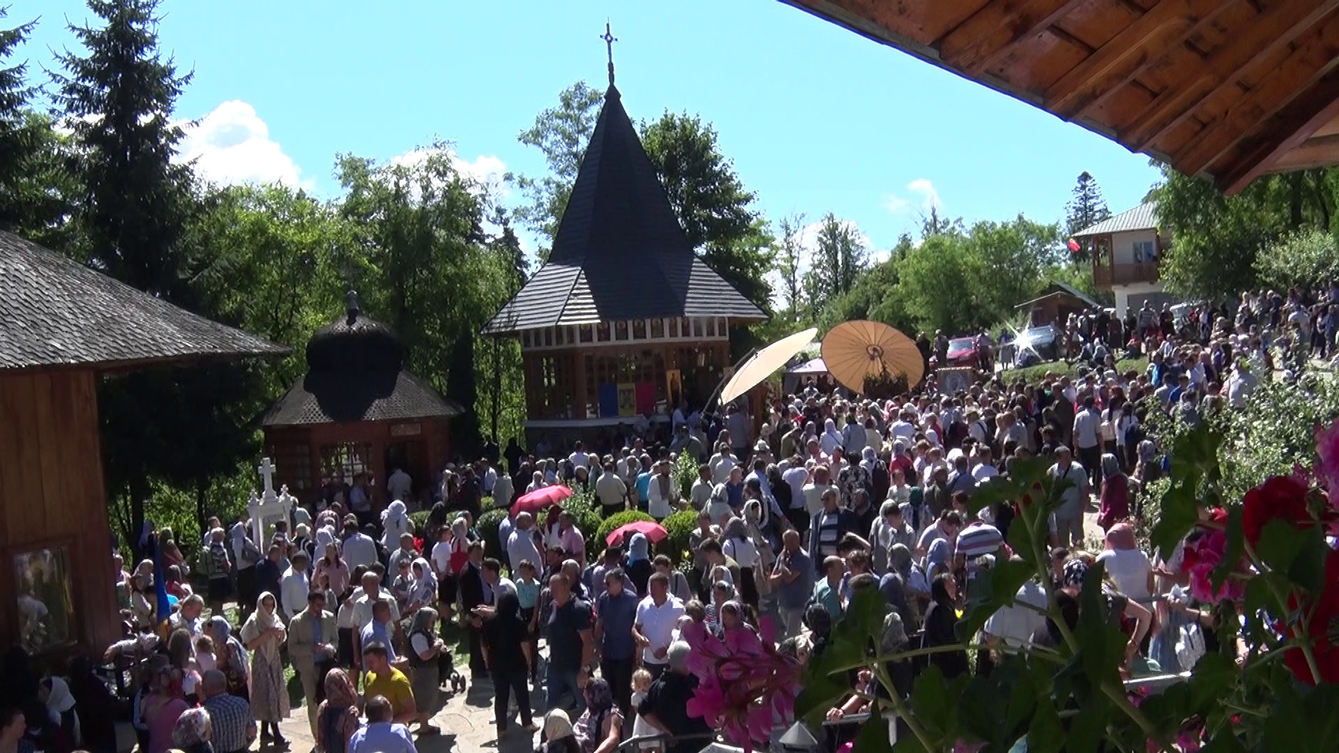 (Video) Sfânta Teodora sărbătorită la Mănăstirea Sihla (Video) Sfânta Teodora sărbătorită la Mănăstirea Sihla
