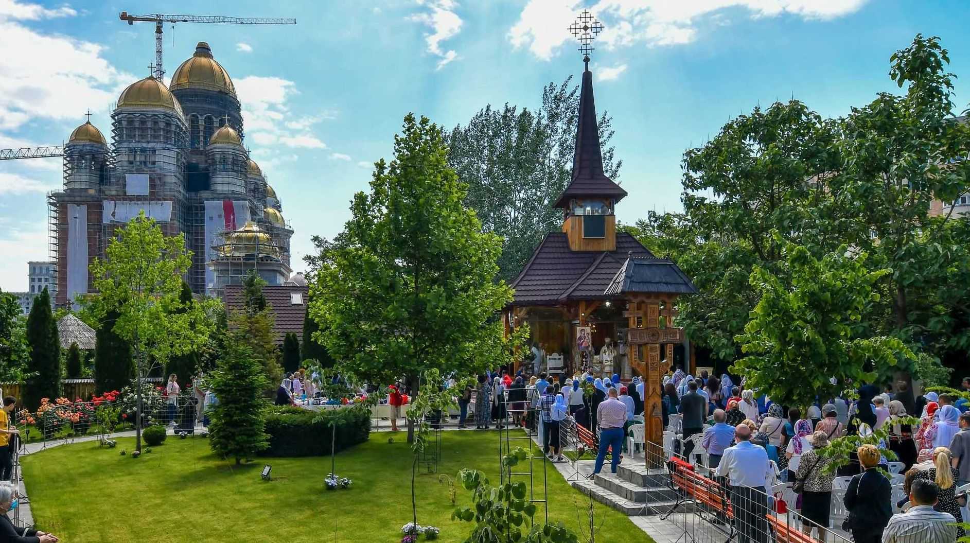 Moaştele Sfântului Ioan Iacob vor fi aduse la hramul Paraclisului Catedralei Naționale