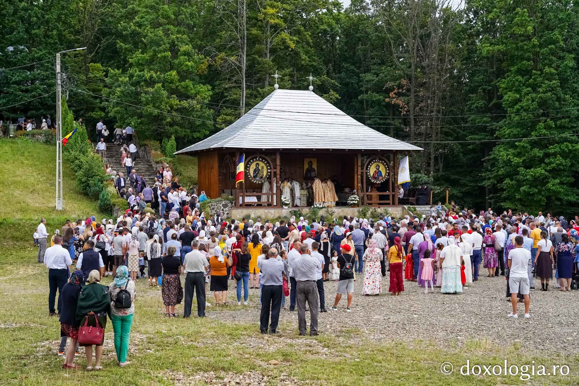 Praznicul Schimbării la Față la Mănăstirea Sângeap-Basaraba