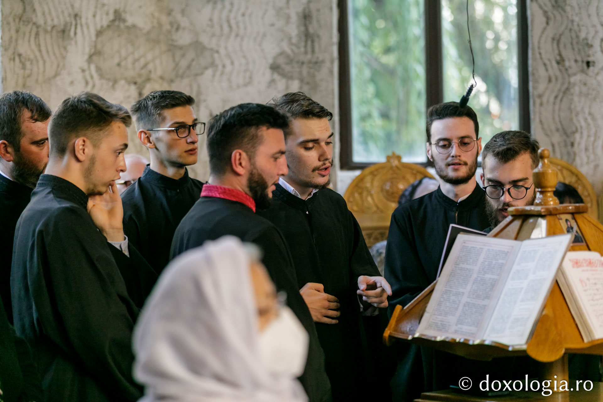 Sfântul Ierarh Alexandru al Constantinopolului prăznuit într-o parohie ieșeană