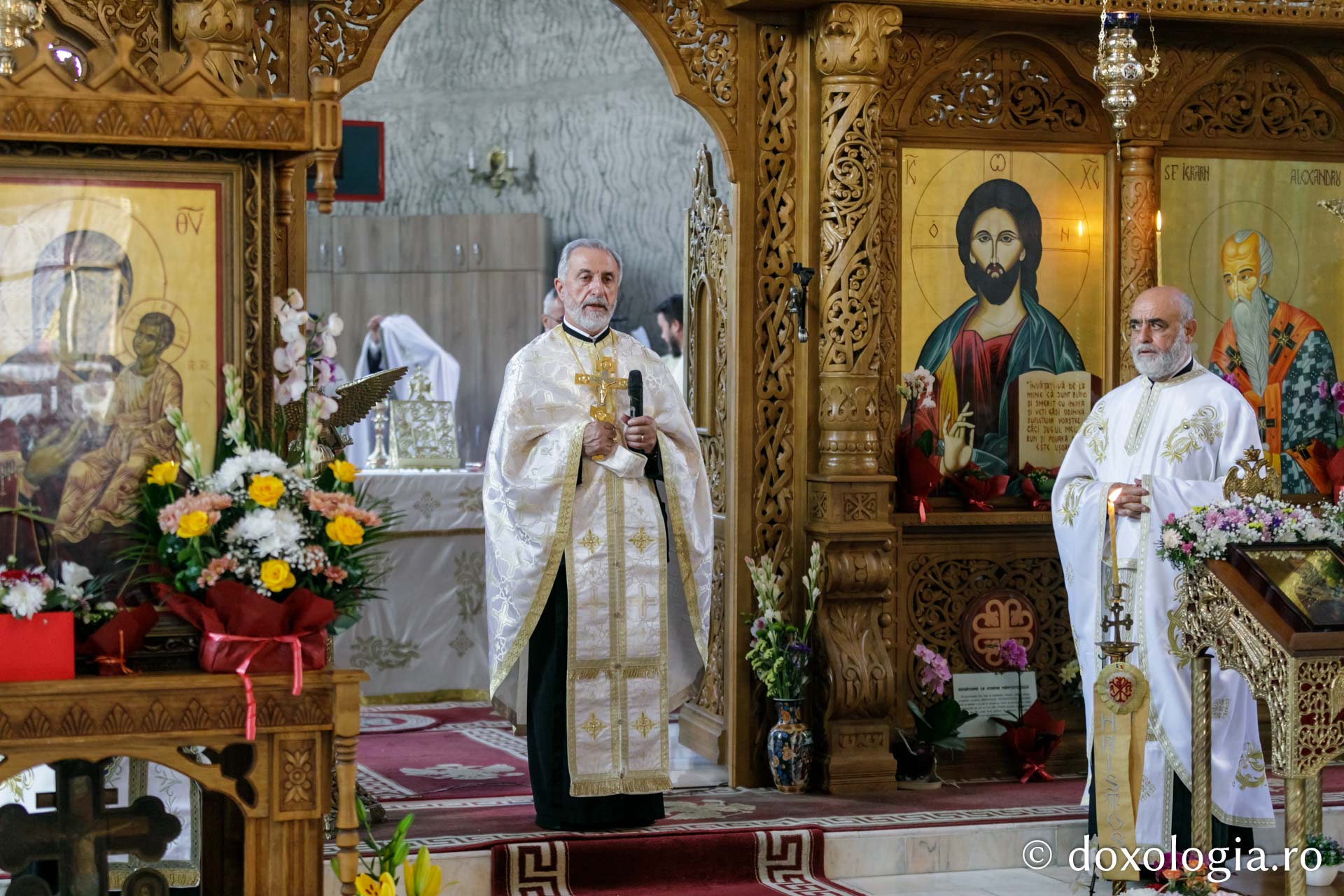 Sfântul Ierarh Alexandru al Constantinopolului prăznuit într-o parohie ieșeană