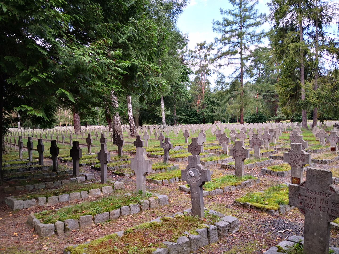 Memorialul Național din Łambinowice – morminte ale soldaților români în Polonia (I)