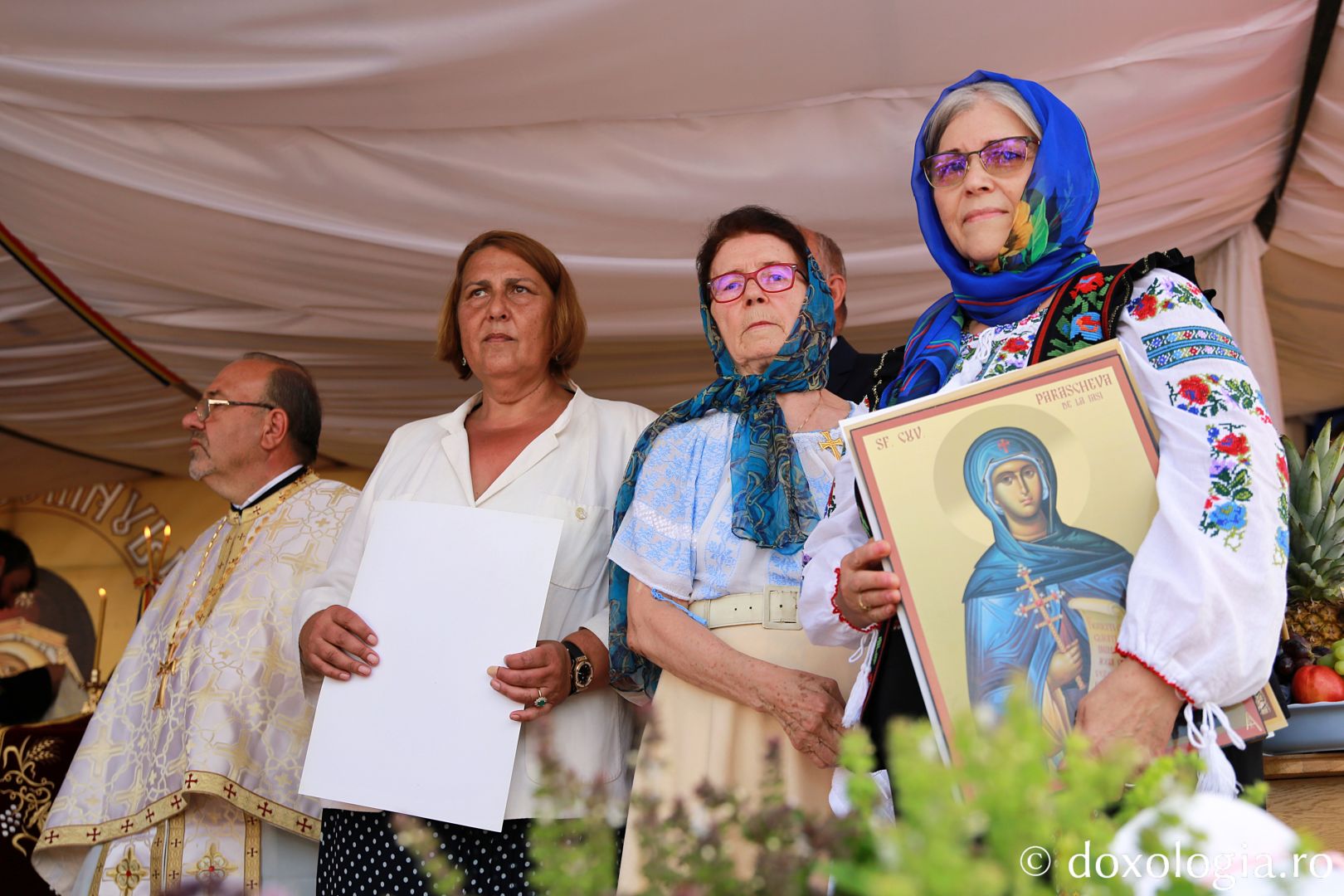 Biserica din comuna Broscăuți a fost sfințită. IPS Teofan: „Hristos să nu fie departe de noi!”