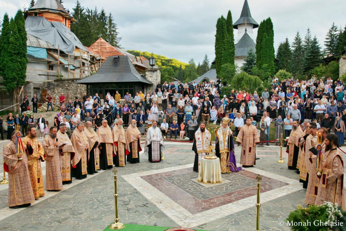 Priveghere închinată Sfintei Teodora de la Sihla la Mănăstirea Sihăstria, Neamț