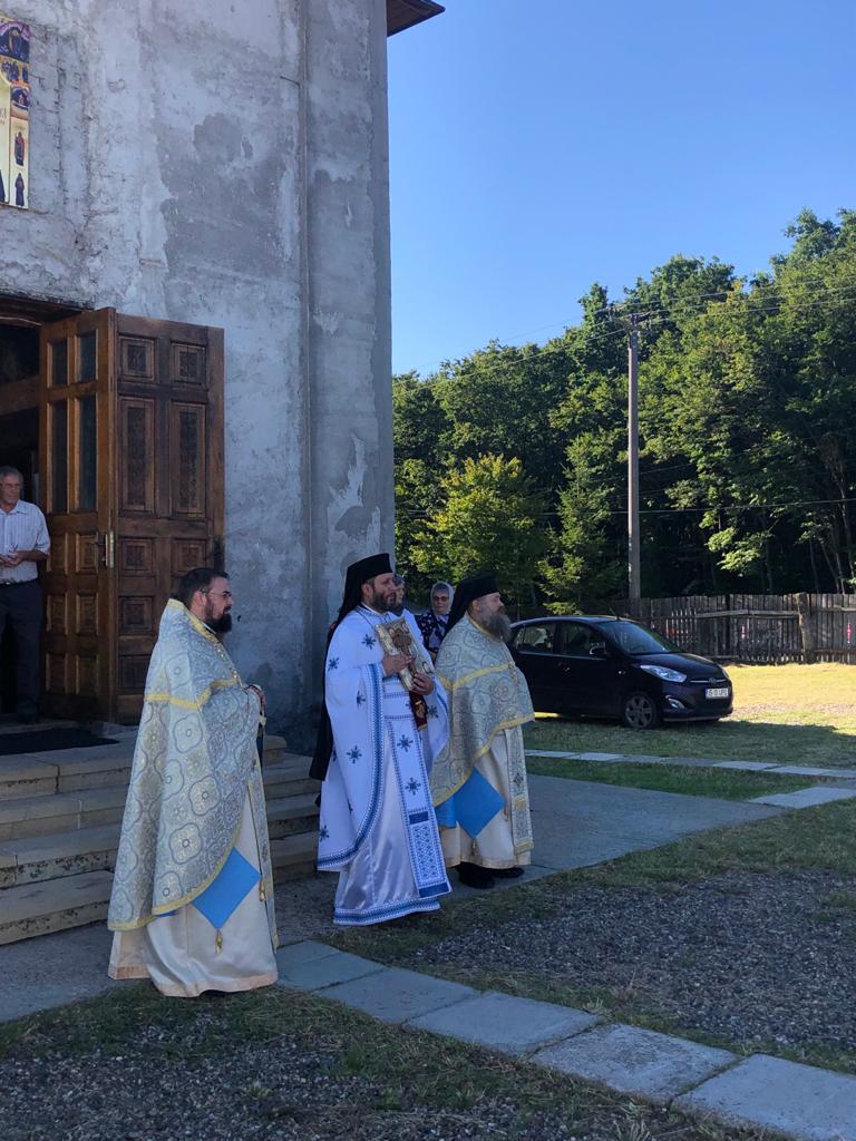Liturghie arhierească la hramul Mănăstirii „Sfânta Teodora de la Sihla” – Codrii Pașcanilor