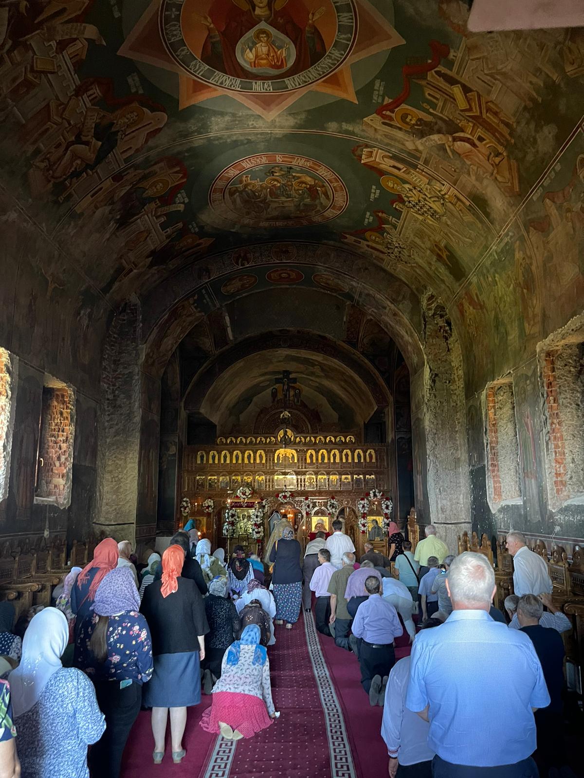 Liturghie arhierească la hramul Mănăstirii „Sfânta Teodora de la Sihla” – Codrii Pașcanilor