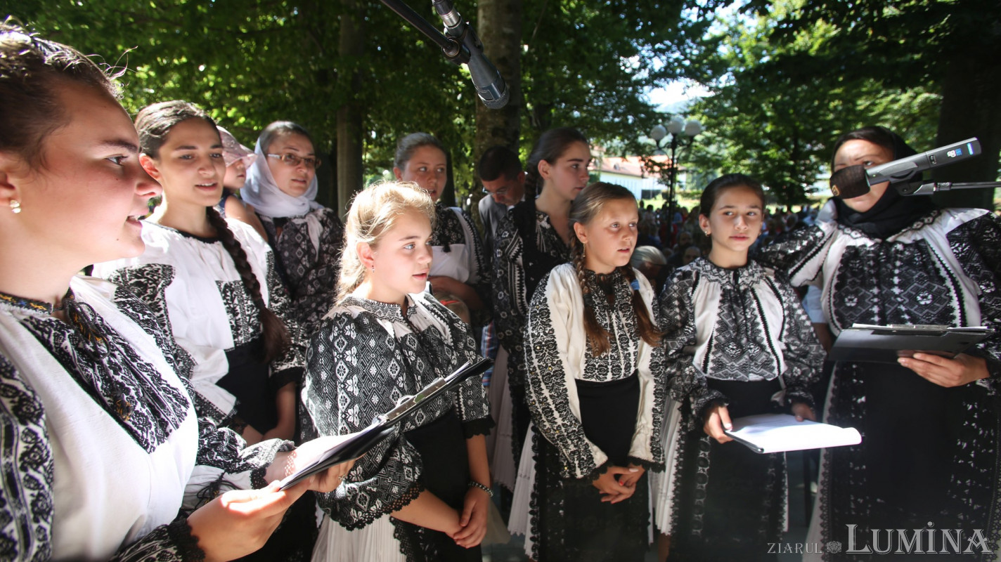 Sărbătoarea hramului la Mănăstirea „Brâncoveanu” de la Sâmbăta de Sus