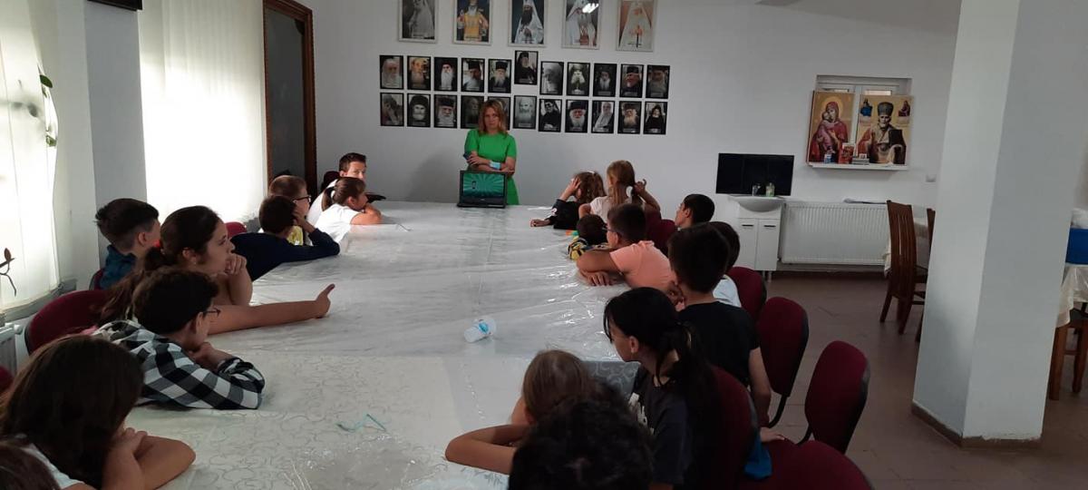 A IV-a ediție a „Școlii din tinda Raiului”, la Bacău