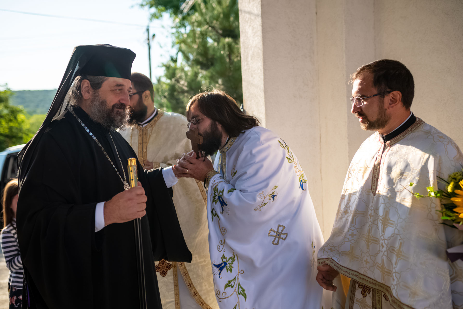 Liturghie arhierească și sfințire de clopotniță la Parohia Bordea