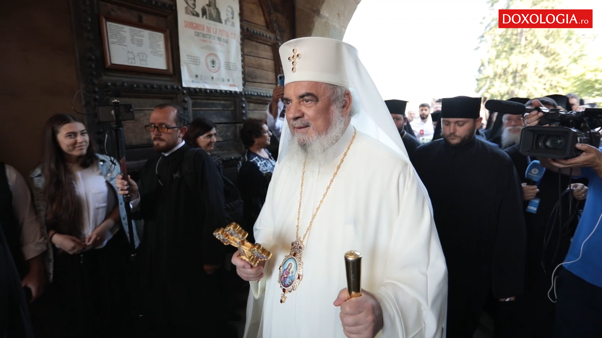 (Video) Manifestări cultural-religioase la împlinirea a 150 de ani de la „Serbarea de la Putna” (Video) Manifestări cultural-religioase la împlinirea a 150 de ani de la „Serbarea de la Putna”