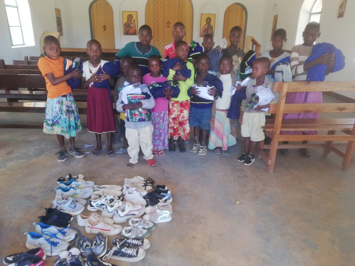 Vizită în satul Ibogu la început de an școlar