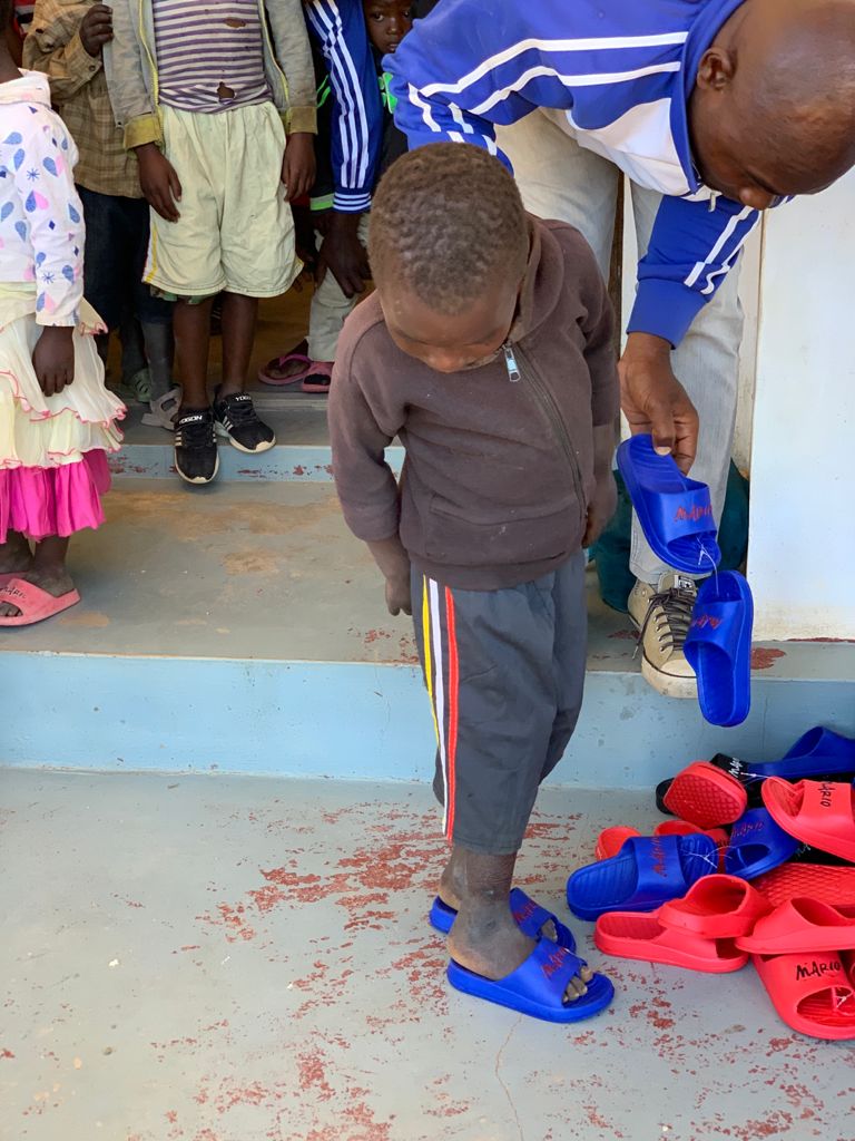 Vizită în satul Ibogu la început de an școlar