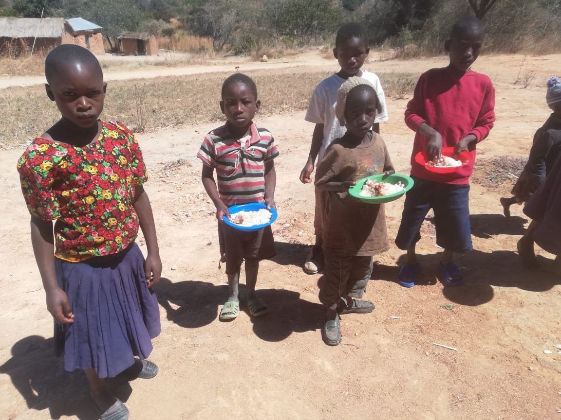 Vizită în satul Ibogu la început de an școlar