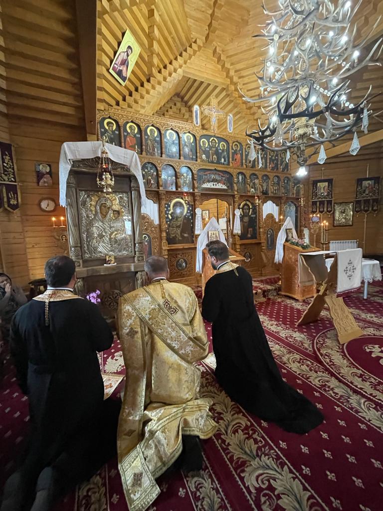 Cateheză la ceas de seară, în Parohia Straja II