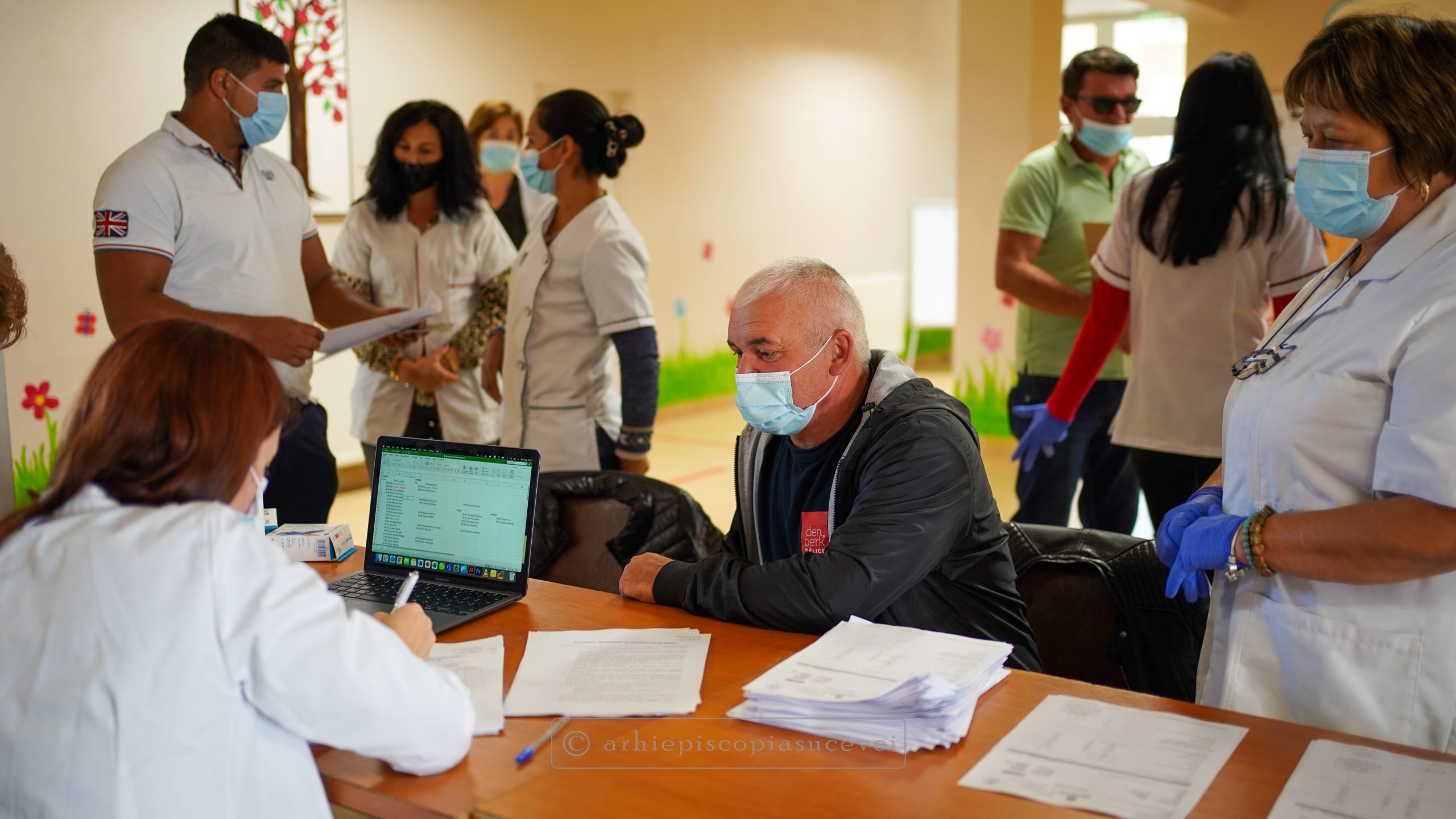 „Caravana cu medici” a ajuns în localitatea Mironu, Valea Moldovei, județul Suceava