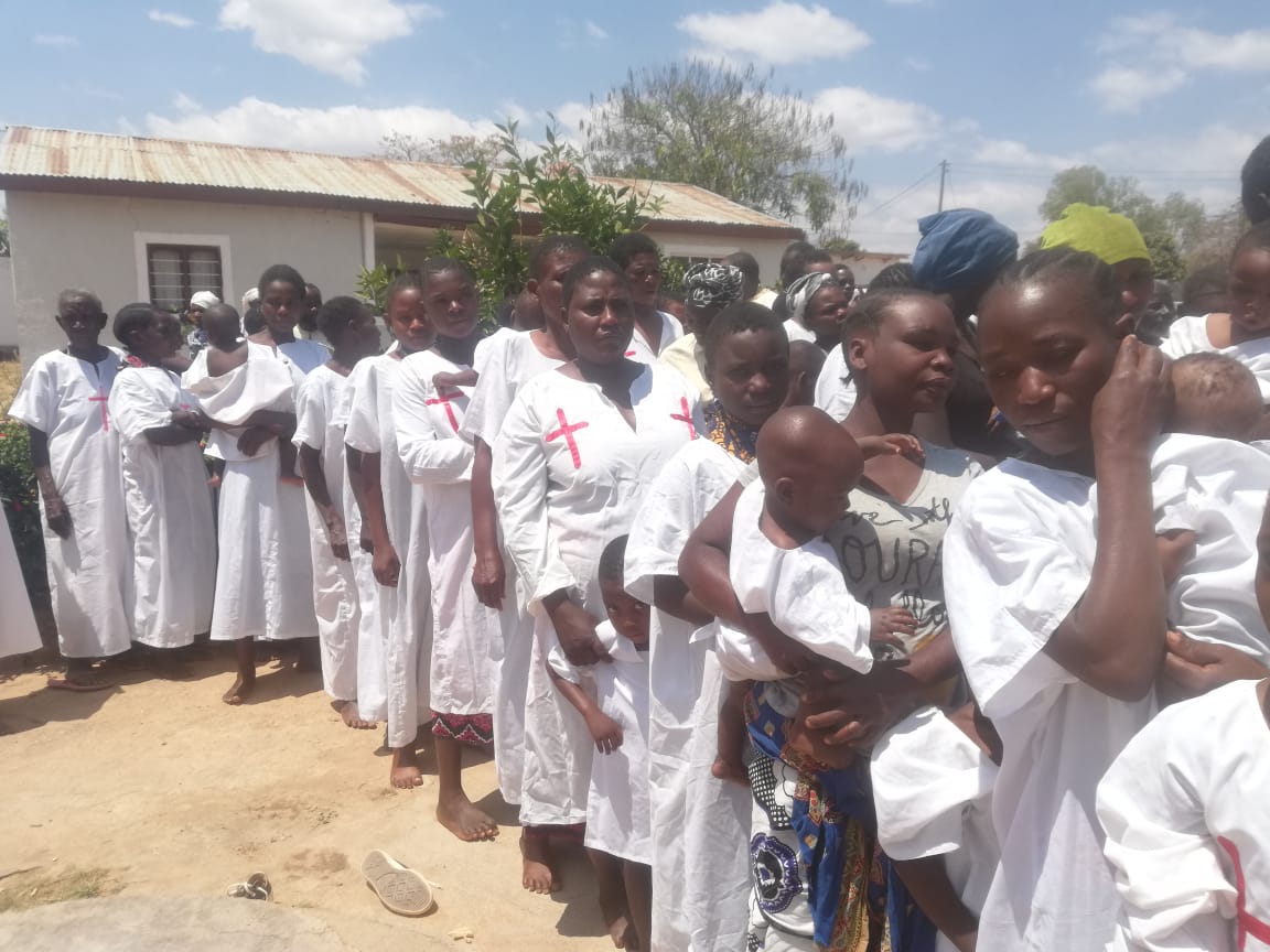 117 botezuri la Centrul Misionar Ortodox din Kidamali 117 botezuri la Centrul Misionar Ortodox din Kidamali