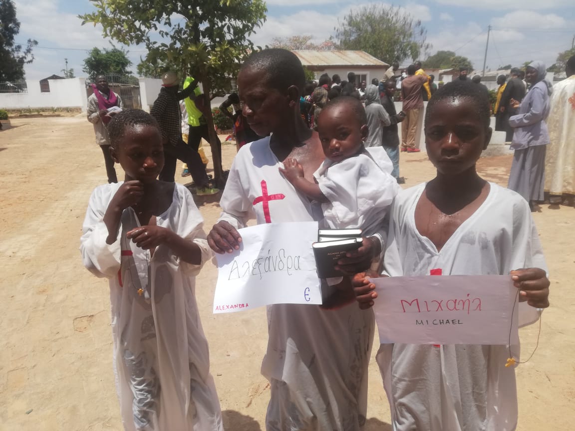 117 botezuri la Centrul Misionar Ortodox din Kidamali 117 botezuri la Centrul Misionar Ortodox din Kidamali