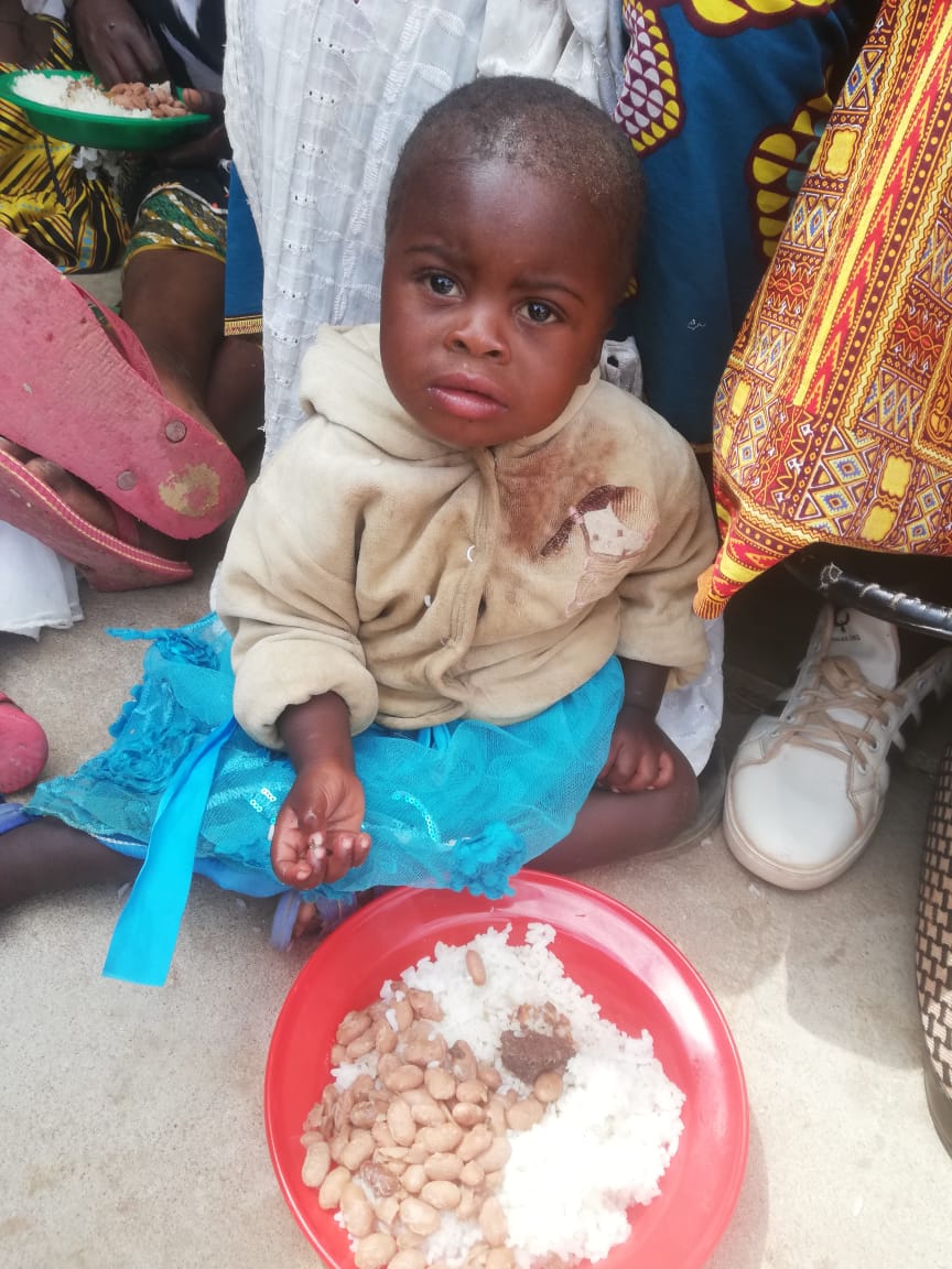 117 botezuri la Centrul Misionar Ortodox din Kidamali 117 botezuri la Centrul Misionar Ortodox din Kidamali